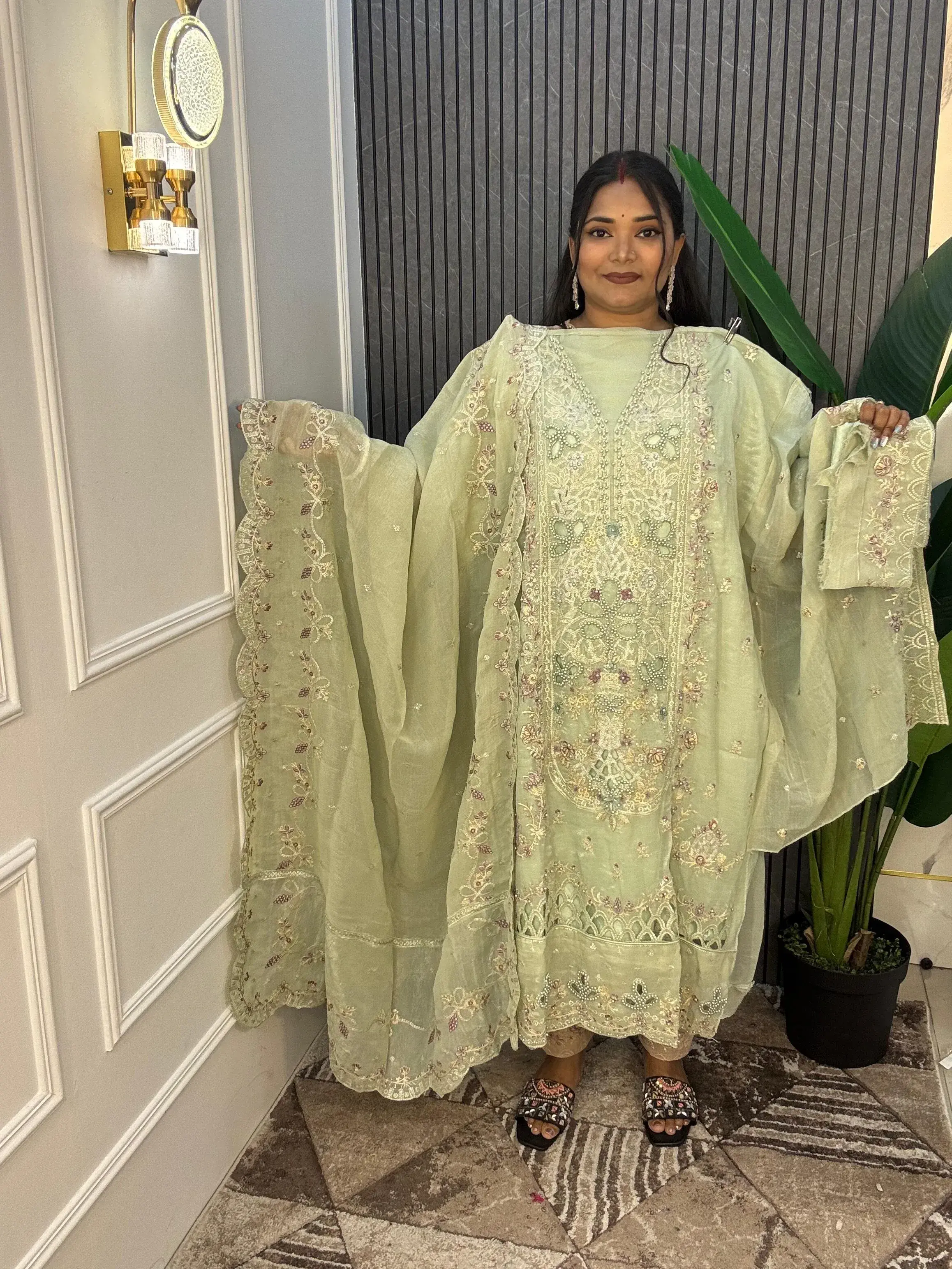 Unstitched Arabian Silk 4pices Dress view 3